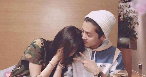 鹿晗关晓彤让娱乐圈吃瓜